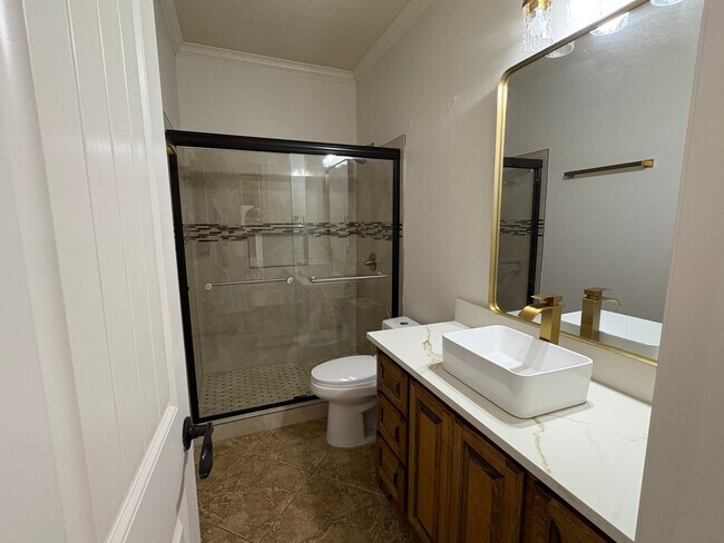 Building Photo - 3585 Canyon Ln