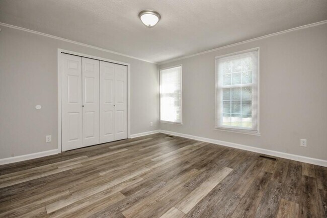 Building Photo - 4792 NC-73