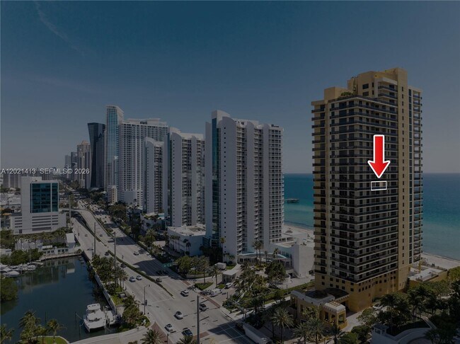 Building Photo - 16275 Collins Ave