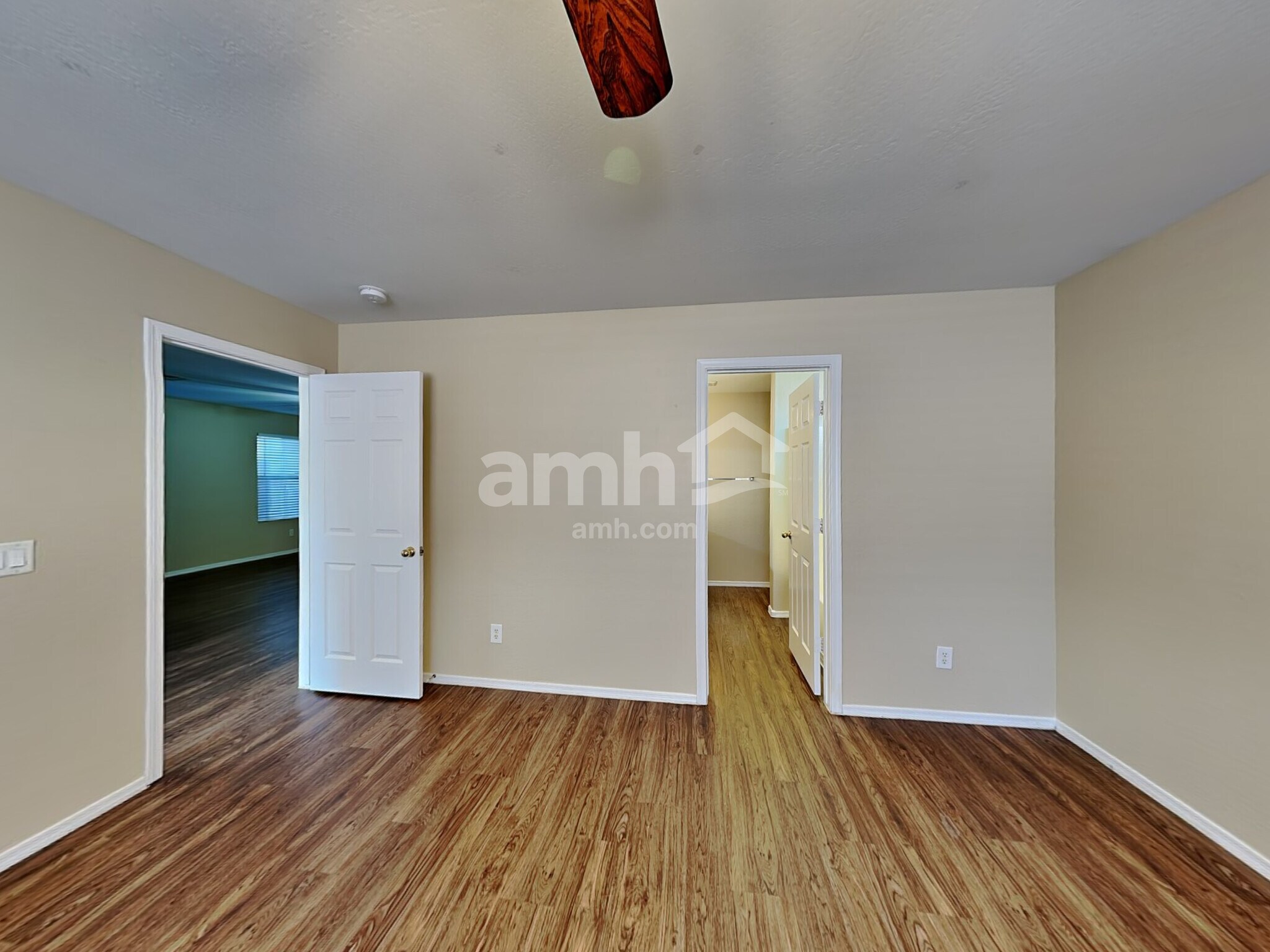 Building Photo - 23410 W Mohave St