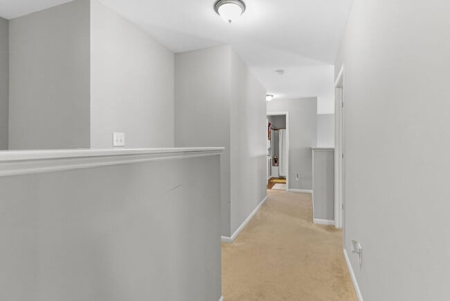 Building Photo - 135 Regatta Way