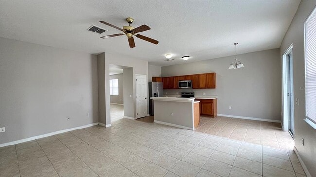 Building Photo - 318 Sand Ridge Dr