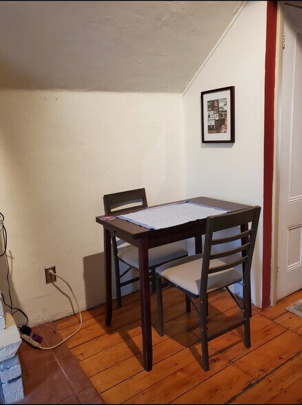 Dining area - 89 Walden St