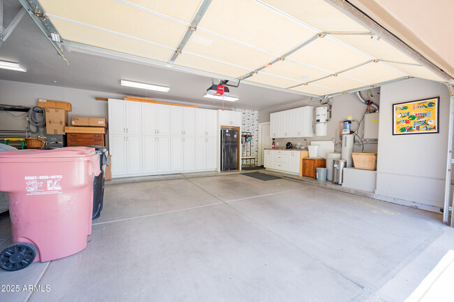 Building Photo - 8193 E Sand Flower Dr
