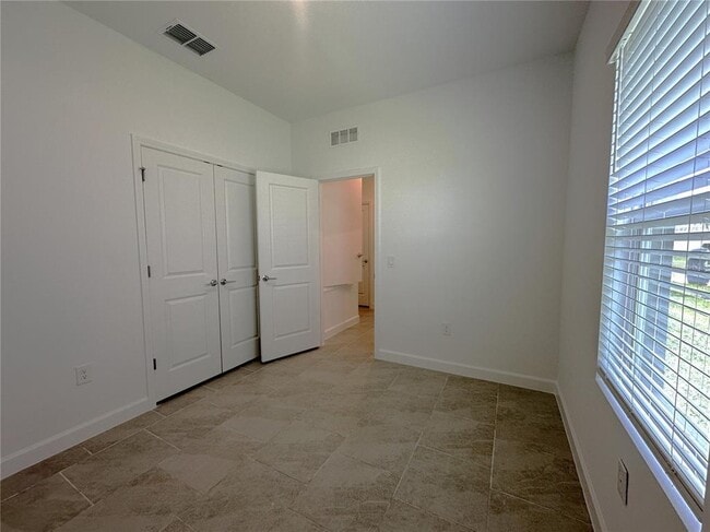 Building Photo - 11402 Willowleaf Blvd