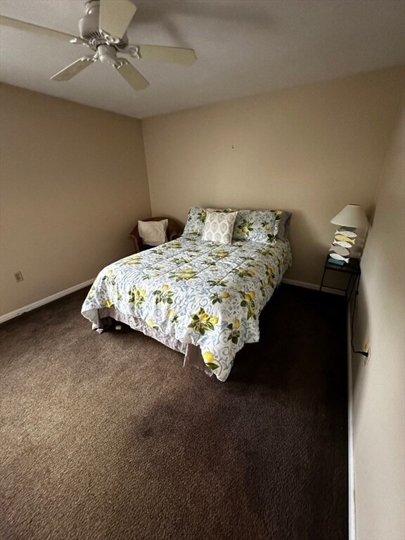 Building Photo - 561 White Cliffs Dr