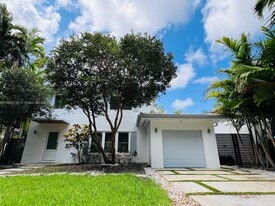 Building Photo - 417 Aledo Ave