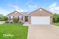 Building Photo - 163 Briarwood Dr