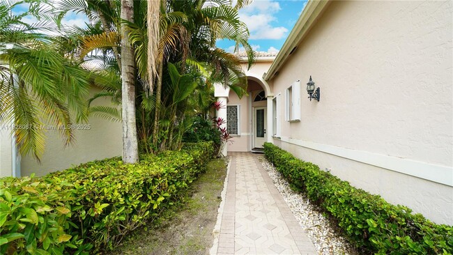 Building Photo - 9025 Long Lake Palm Dr