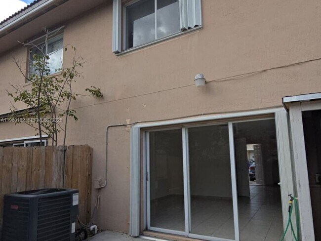 Building Photo - 13926 SW 175th Terrace