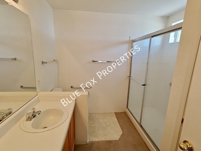 Building Photo - 7862 W Sacramento Hill Dr