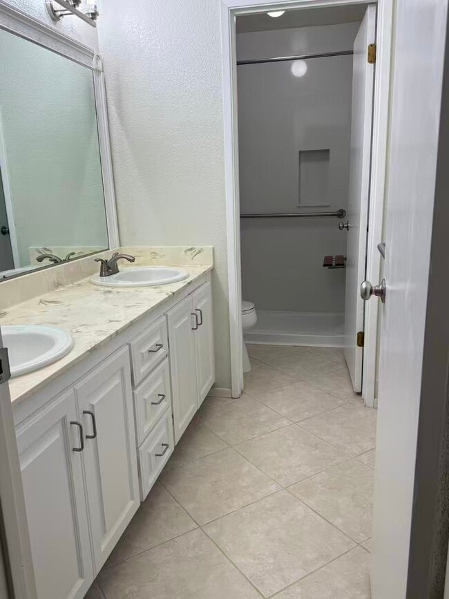 Building Photo - 6801 Olive Tree Way