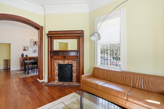 Building Photo - Savannah's Victorian Historic District