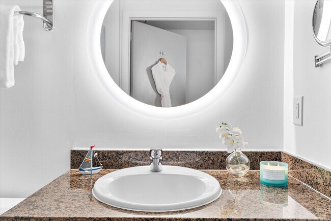 Building Photo - 2889 McFarlane Rd