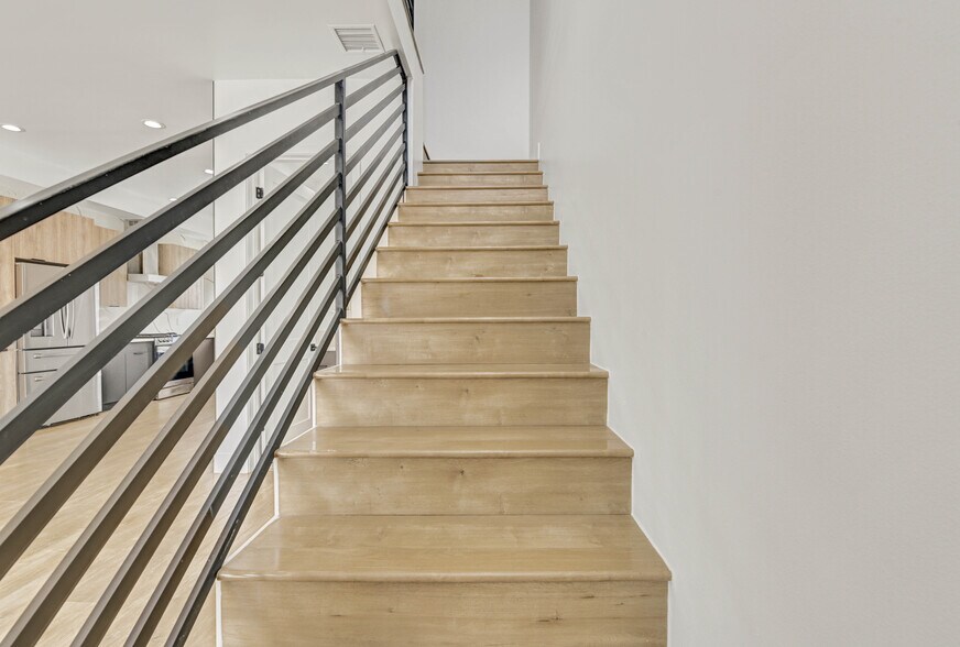 Building Photo - 19033 Bassett St