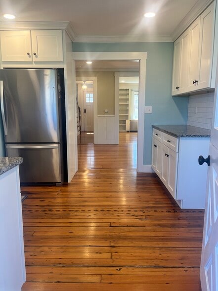 Building Photo - 275 McCorrie Ln