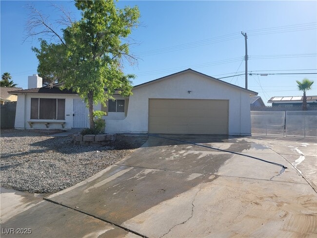 Building Photo - 1700 N Timber Ln