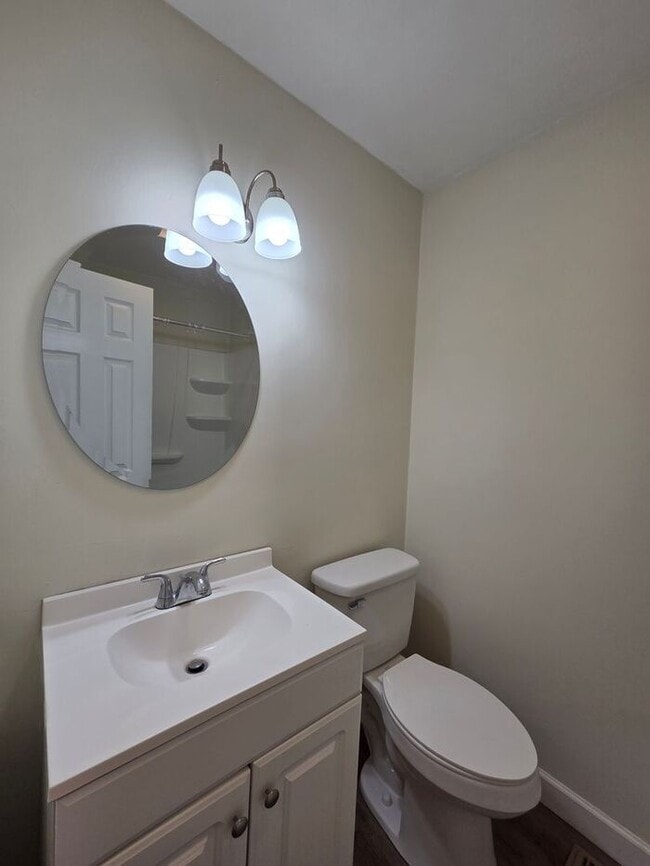 Building Photo - Beautiful Brick - Ranch Style Home!