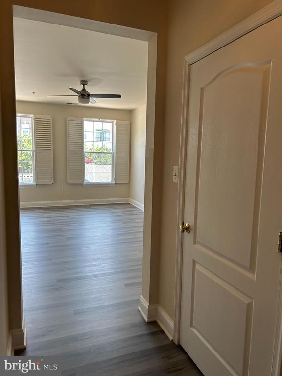 Building Photo - 5900 Whaleboat Dr