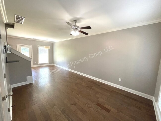 Building Photo - 4BR/4.5BA For Rent