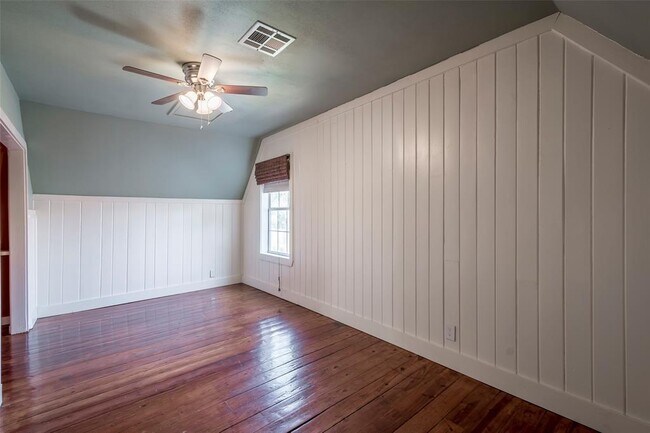 Building Photo - 1109 Dismuke St