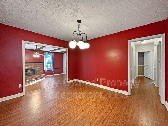 Building Photo - 1123 Belvedere Dr