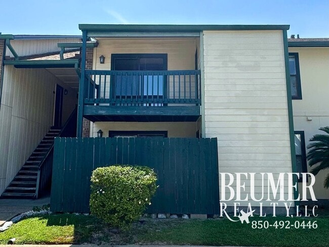 Building Photo - 2bd/2ba Condo in Prime Location on Scenic Highway