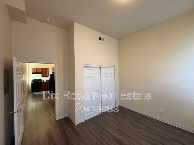 Building Photo - 4200 Colerain Ave