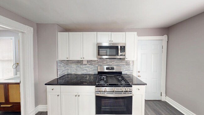 Building Photo - 539 Columbus Ave
