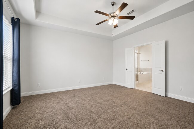 Building Photo - Exceptional Space, Designer Finishes & Award-Winning Aledo ISD