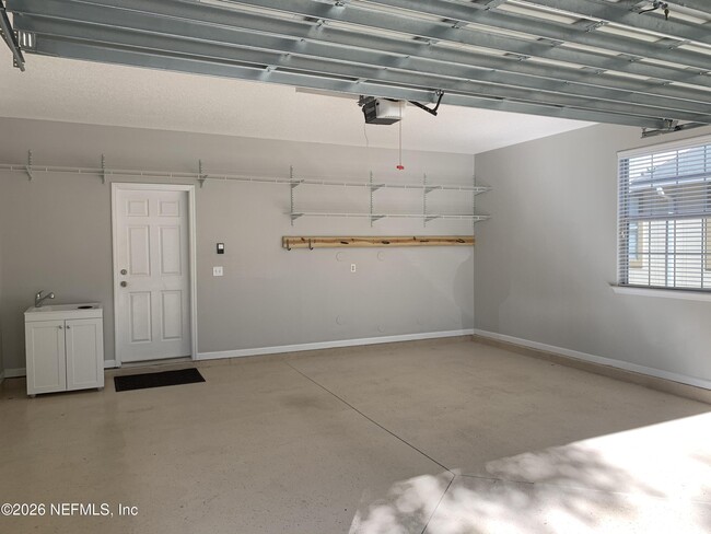 Building Photo - 3740 Creswick Cir