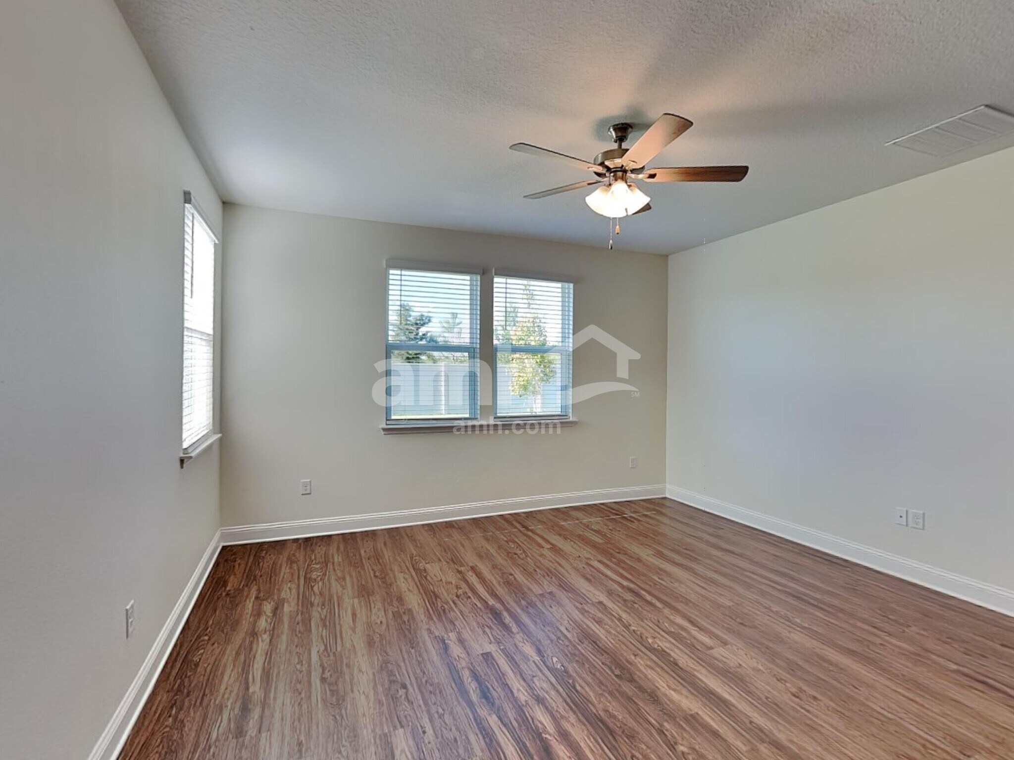 Building Photo - 151 Banyan Frst Dr