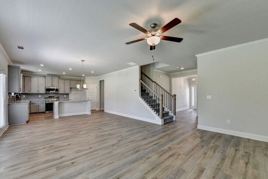 Building Photo - 7309 Yewtree Dr