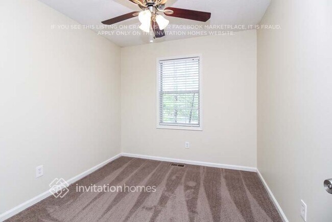 Building Photo - 1718 Independence Dr