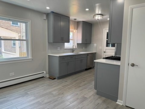 Building Photo - 5132 N Mango Ave