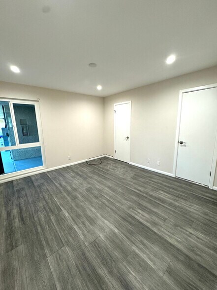 Building Photo - 600 E Harvard Rd