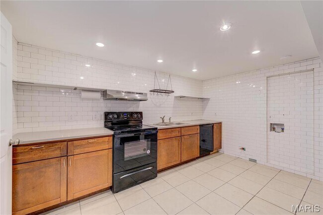 Building Photo - 1219 Blairshire Dr