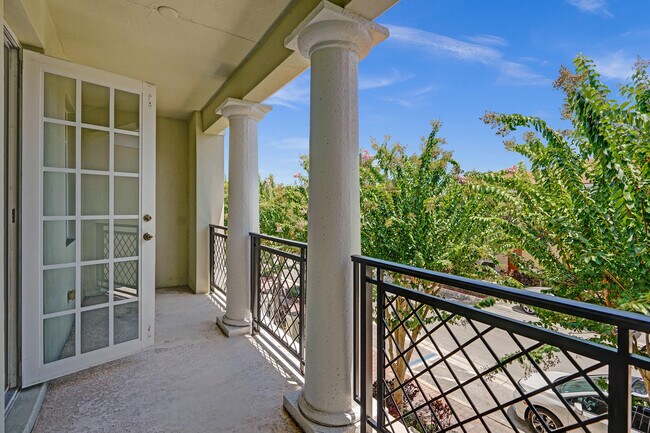 Building Photo - 8308 NW 9th Ave