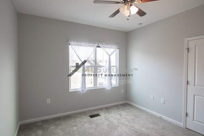 Building Photo - 425 Great Eno Path