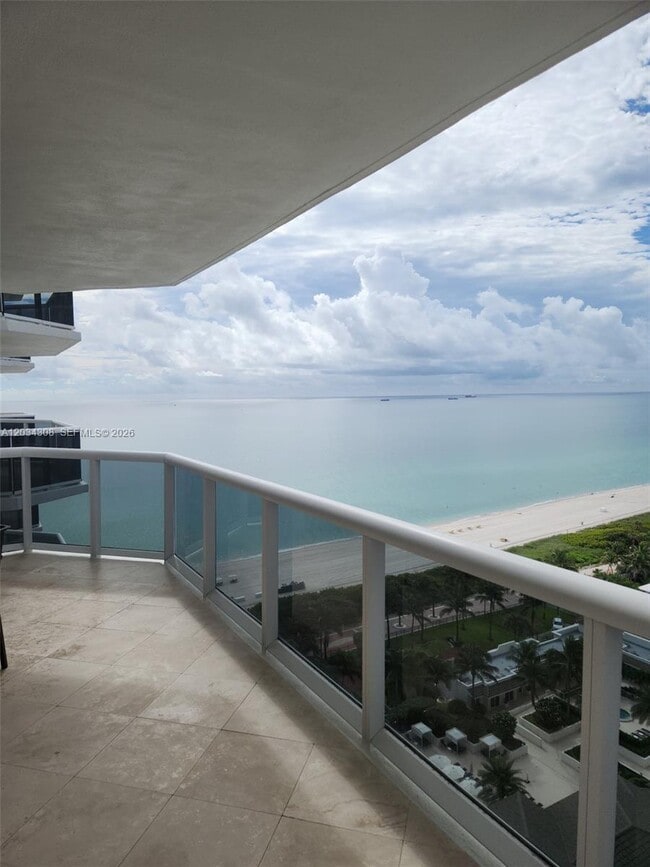 Building Photo - 4779 Collins Ave