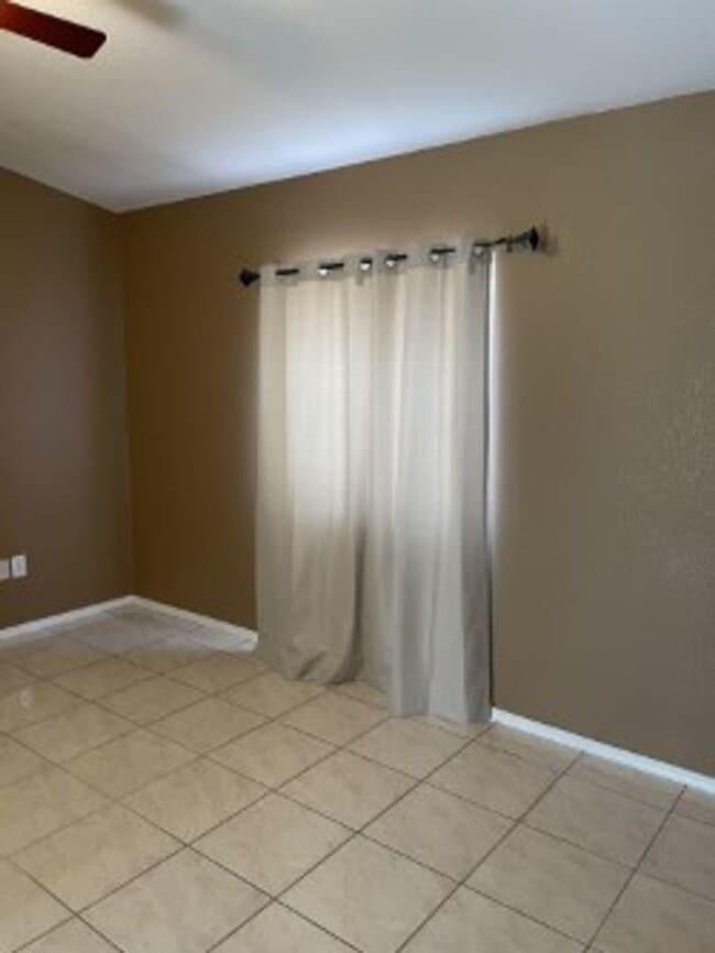Building Photo - 2295 Senita Dr
