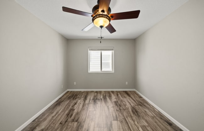 Building Photo - Modern 4BR Corner Lot Home with A/C, Office, Chef’s Kitchen & Private Fenced Yard