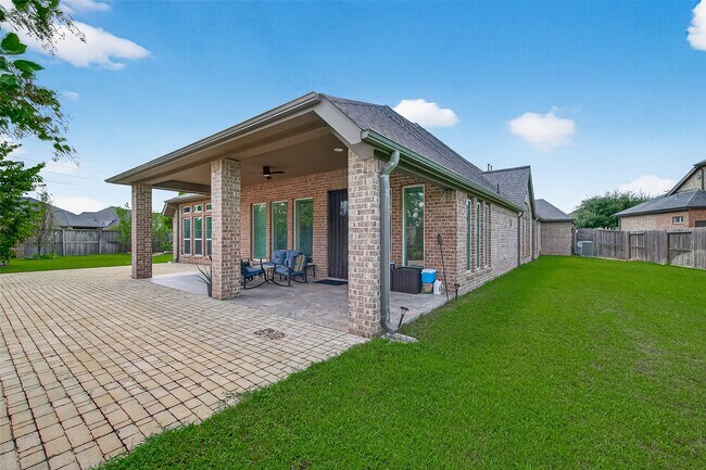 Building Photo - 3602 Lake Falls Dr