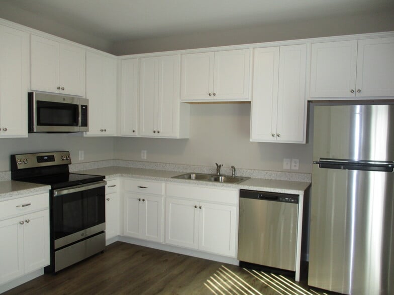 Building Photo - 91 Cunningham Rd