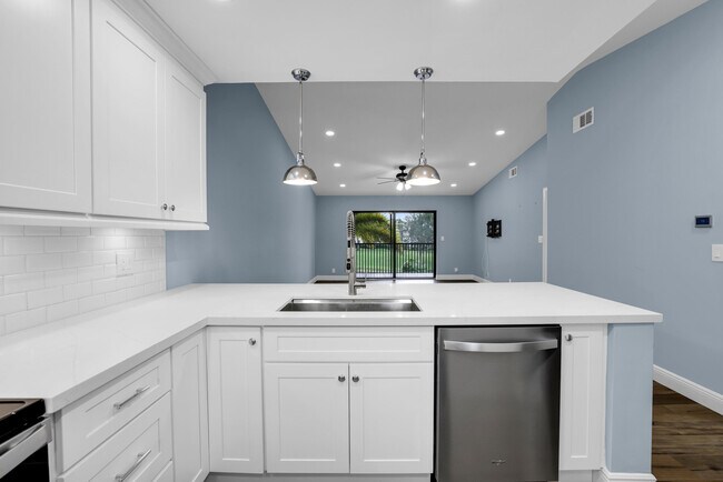 Building Photo - 2840 Casa Way