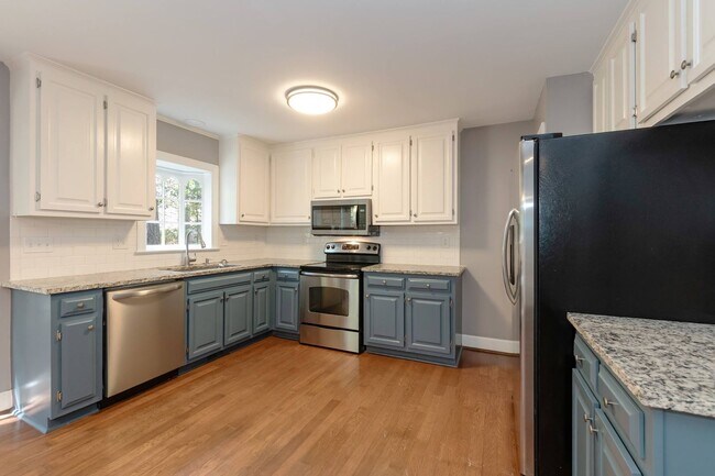 Building Photo - 7 Weathergreen Ct