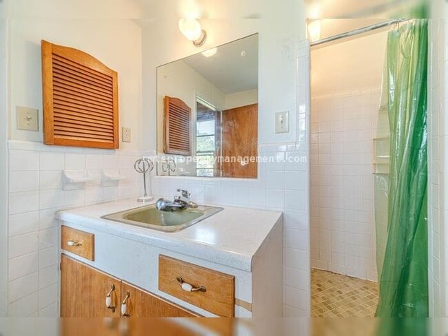 Building Photo - 7680 Jefferson River Rd