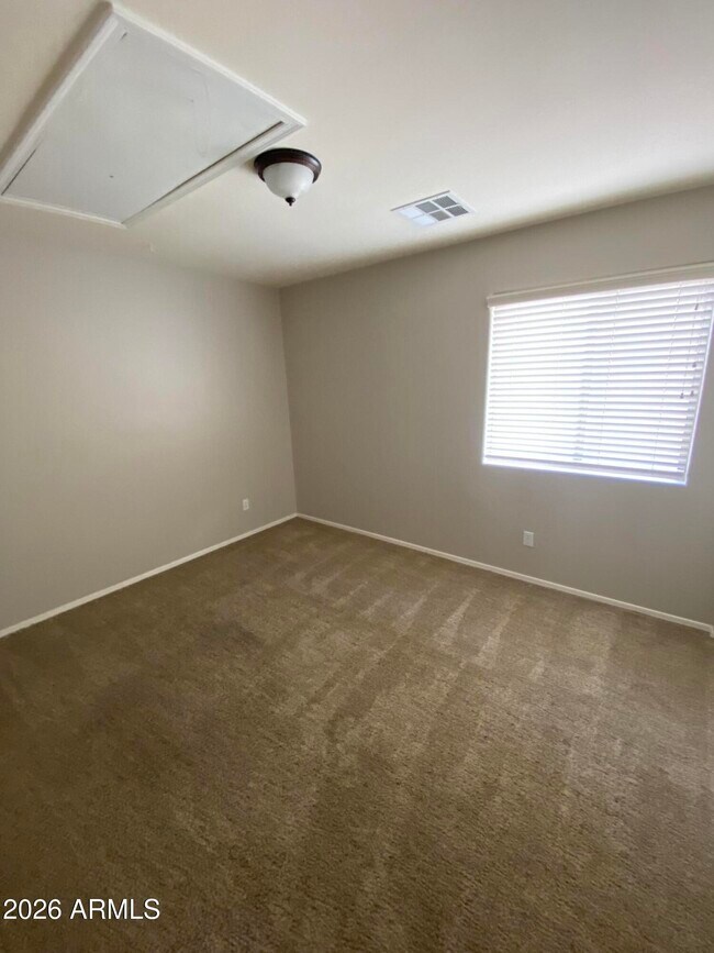 Building Photo - 4750 E Preserve Way