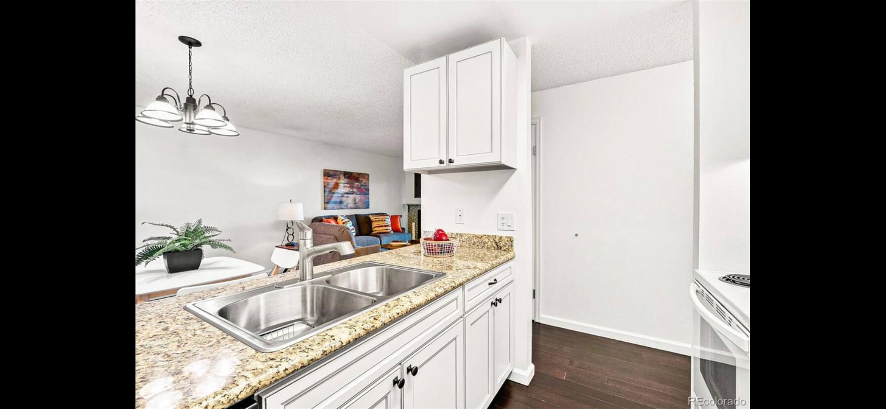 Building Photo - 14740 E Kentucky Dr