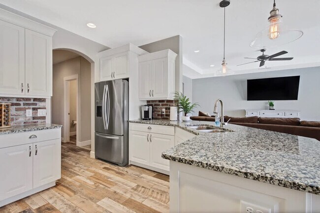 Building Photo - 3364 W 2490 S